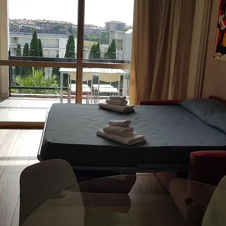 Oasis Apartment *
